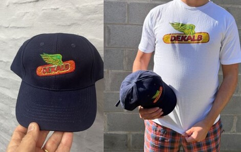 Gorra con logo bordado