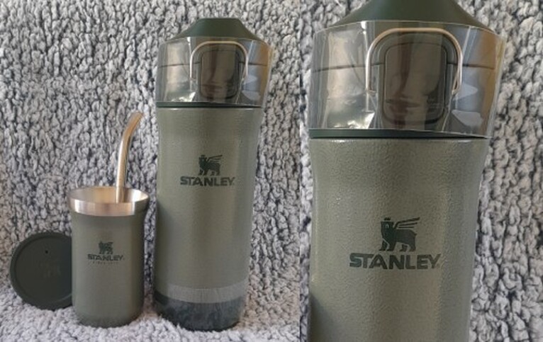 Mate y yerbera Stanley con logo grabado